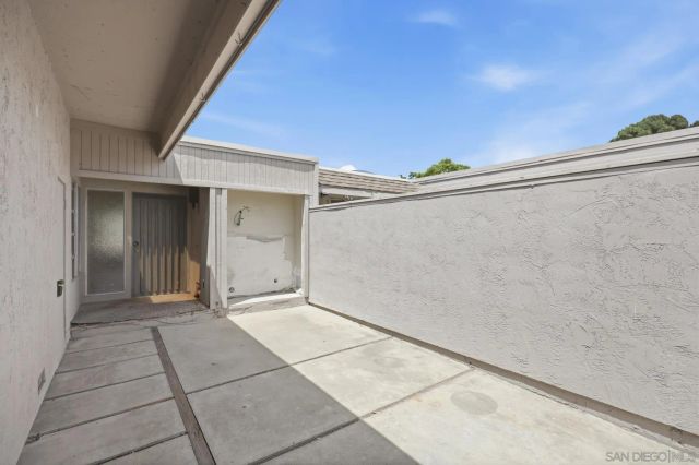 6312 Caminito Luisito, San Diego, CA 92111
