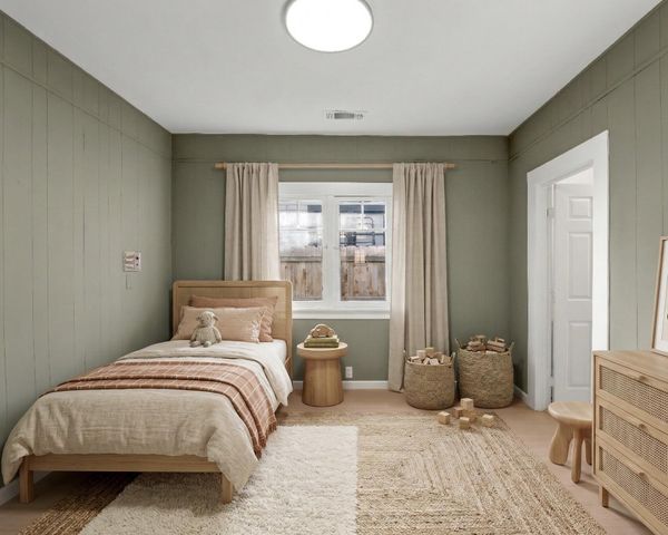 425 W Elm Street, Hanford, CA 93230