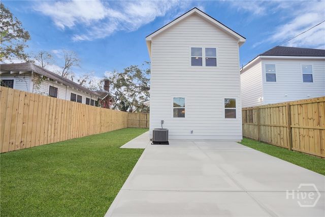 1230 E Anderson Street, Savannah, GA 31404