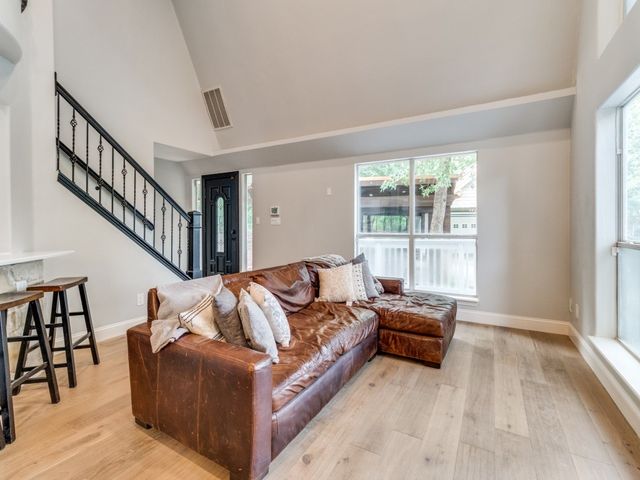 104 Bridlepath Drive, Pottsboro, TX 75076