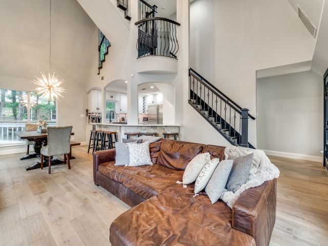 104 Bridlepath Drive, Pottsboro, TX 75076