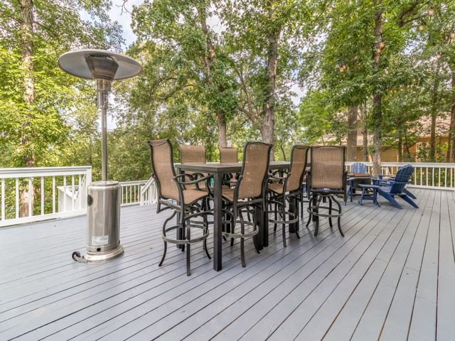 104 Bridlepath Drive, Pottsboro, TX 75076
