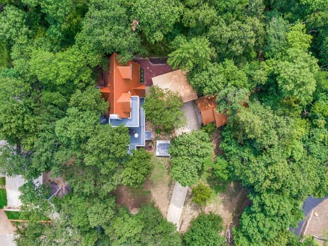 104 Bridlepath Drive, Pottsboro, TX 75076
