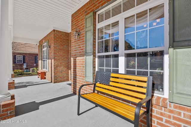 102 Wayfarer Drive, Rocky Point, NC 28457