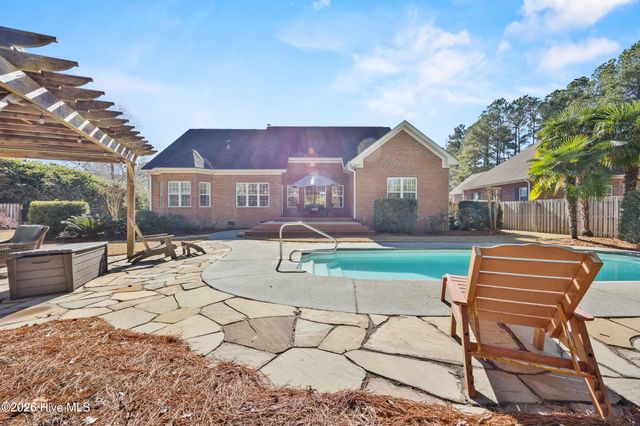 102 Wayfarer Drive, Rocky Point, NC 28457