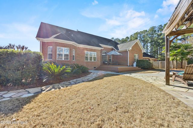 102 Wayfarer Drive, Rocky Point, NC 28457