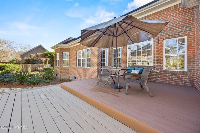 102 Wayfarer Drive, Rocky Point, NC 28457