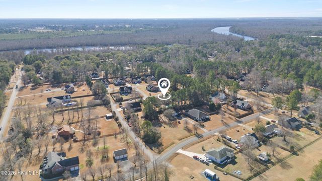 102 Wayfarer Drive, Rocky Point, NC 28457