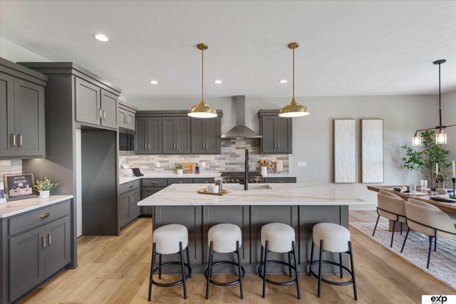 5613 N 199 Street, Elkhorn, NE 68022