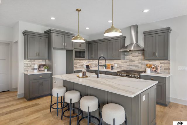 5613 N 199 Street, Elkhorn, NE 68022