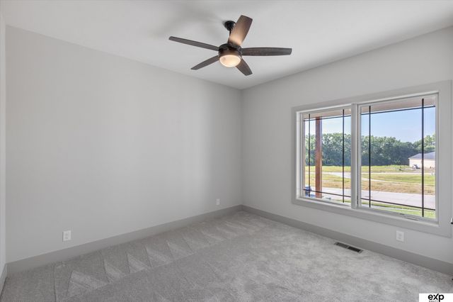 5613 N 199 Street, Elkhorn, NE 68022