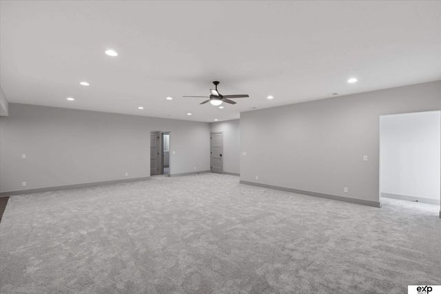 5613 N 199 Street, Elkhorn, NE 68022