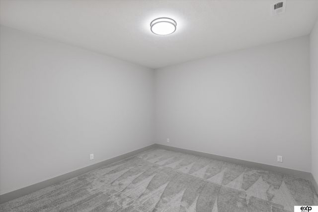 5613 N 199 Street, Elkhorn, NE 68022