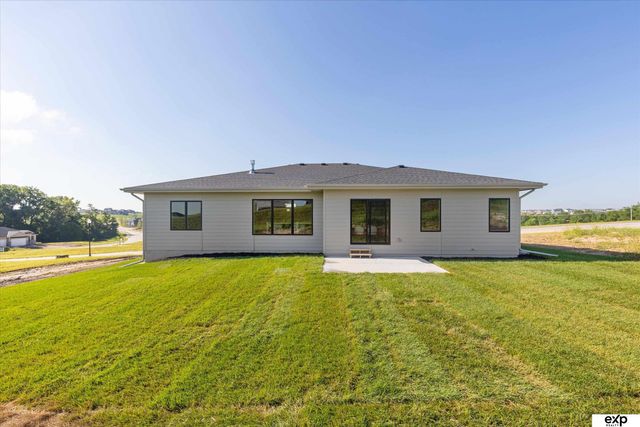 5613 N 199 Street, Elkhorn, NE 68022