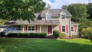 104 Millbrooke Dr, Hopkinsville, KY 42240