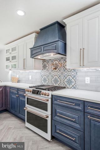504 MIDDLESEX DR, Moorestown, NJ 08057