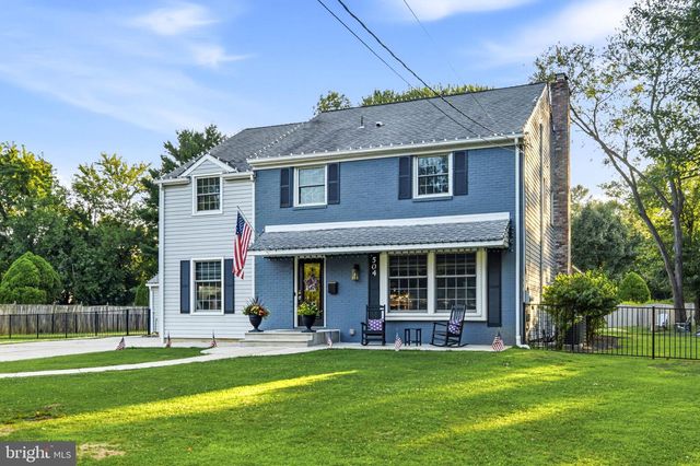 504 MIDDLESEX DR, Moorestown, NJ 08057