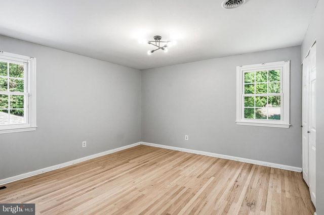 504 MIDDLESEX DR, Moorestown, NJ 08057