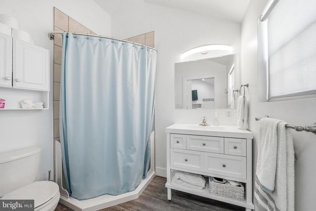 504 MIDDLESEX DR, Moorestown, NJ 08057