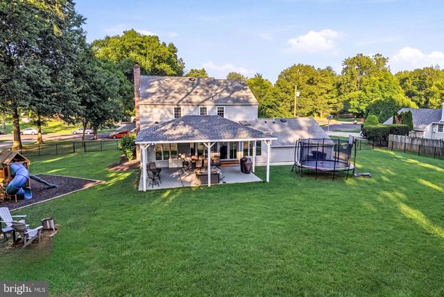 504 MIDDLESEX DR, Moorestown, NJ 08057