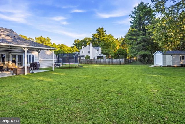 504 MIDDLESEX DR, Moorestown, NJ 08057