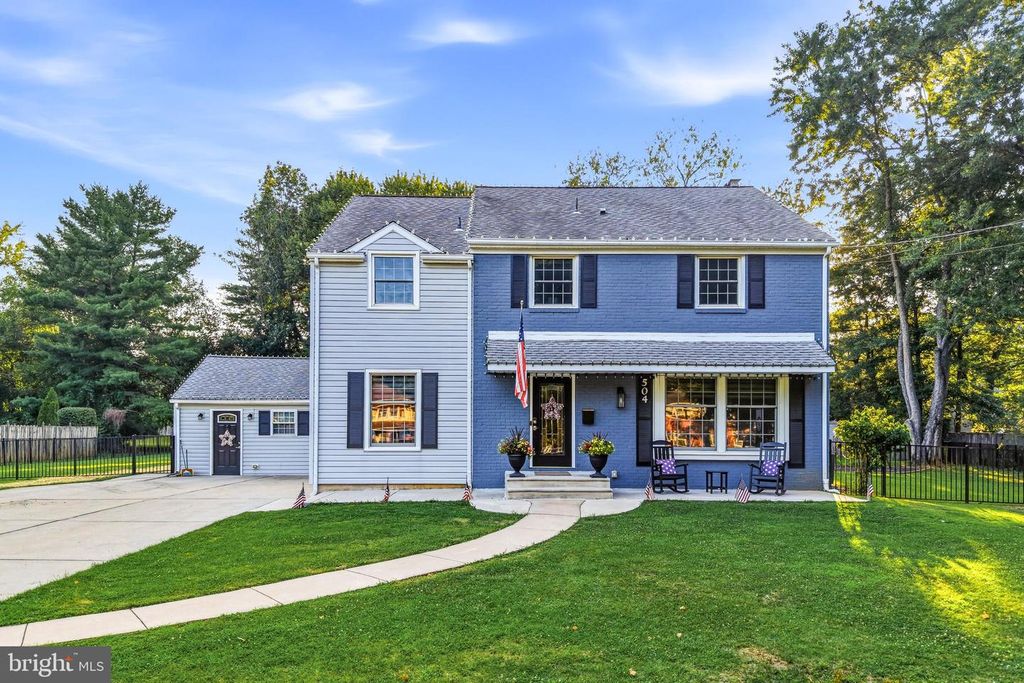 504 MIDDLESEX DR, Moorestown, NJ 08057