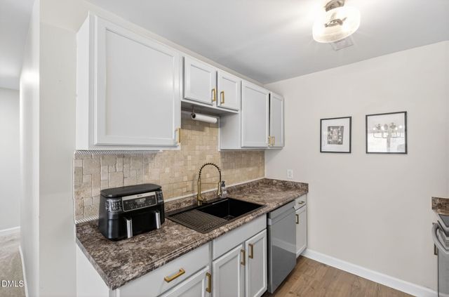 2708 Plainsfield Circle, Raleigh, NC 27610