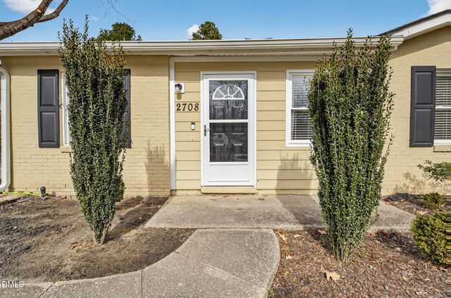 2708 Plainsfield Circle, Raleigh, NC 27610