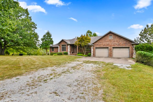 1602 Equestrian Road, Ozark, MO 65721