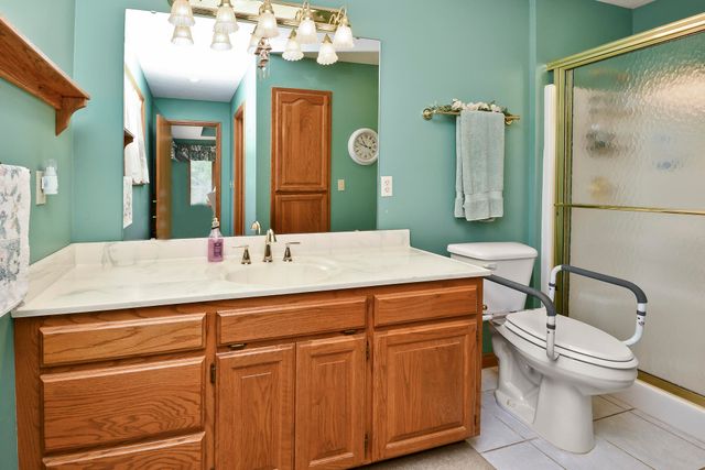 1602 Equestrian Road, Ozark, MO 65721