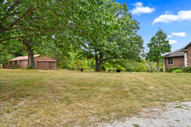 1602 Equestrian Road, Ozark, MO 65721
