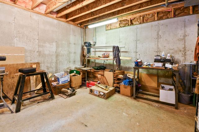 1602 Equestrian Road, Ozark, MO 65721