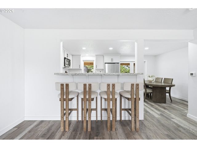 3265 Se 177TH Ave, Portland, OR 97236
