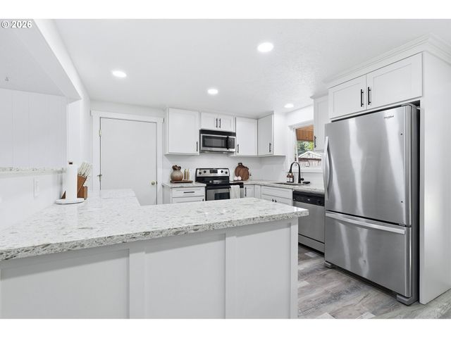 3265 Se 177TH Ave, Portland, OR 97236