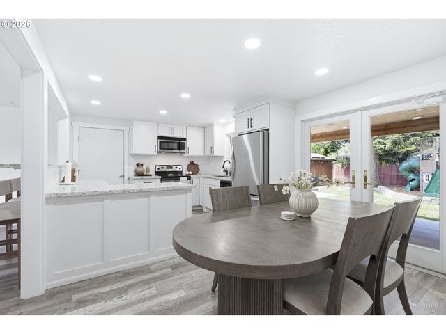 3265 Se 177TH Ave, Portland, OR 97236