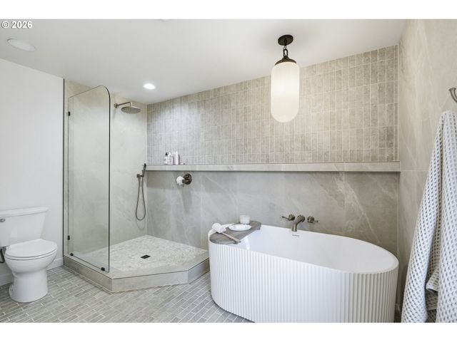 3265 Se 177TH Ave, Portland, OR 97236