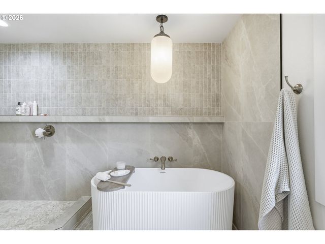 3265 Se 177TH Ave, Portland, OR 97236