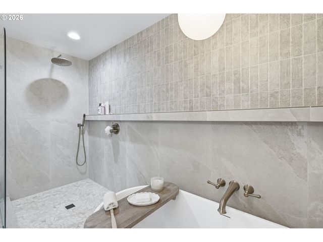 3265 Se 177TH Ave, Portland, OR 97236