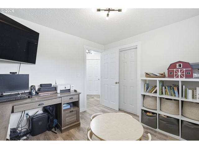 3265 Se 177TH Ave, Portland, OR 97236