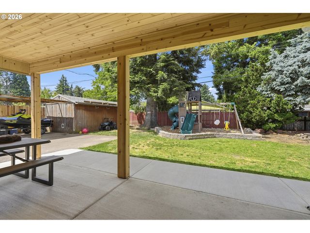 3265 Se 177TH Ave, Portland, OR 97236