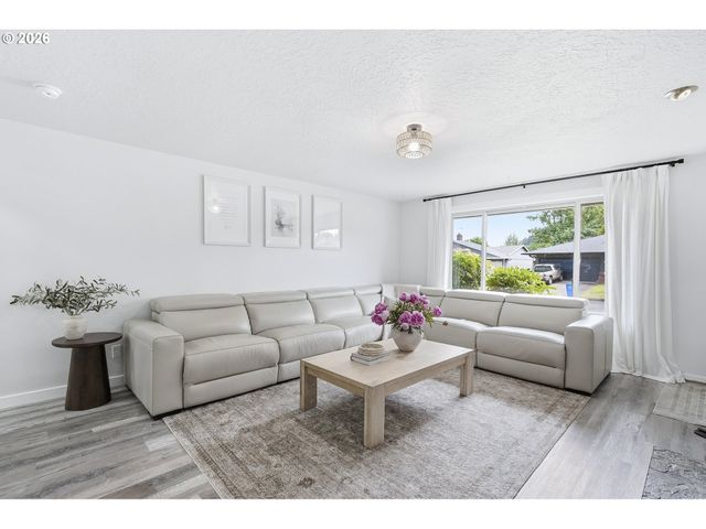 3265 Se 177TH Ave, Portland, OR 97236