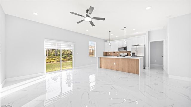 539 Hutton ST E, Lehigh Acres, FL 33974