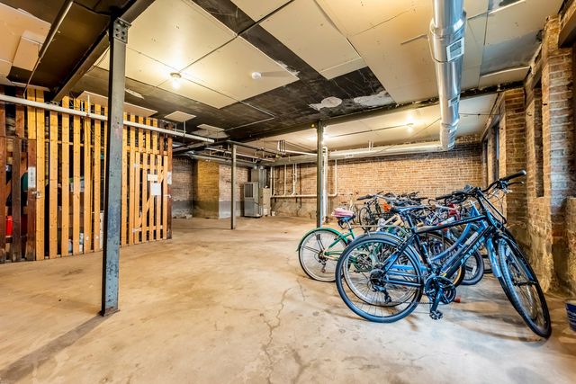 1120 Washington Boulevard 3B, Oak Park, IL 60302
