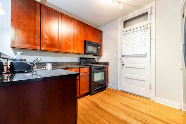 1120 Washington Boulevard 3B, Oak Park, IL 60302