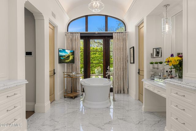 5858 E CABALLO Drive, Paradise Valley, AZ 85253