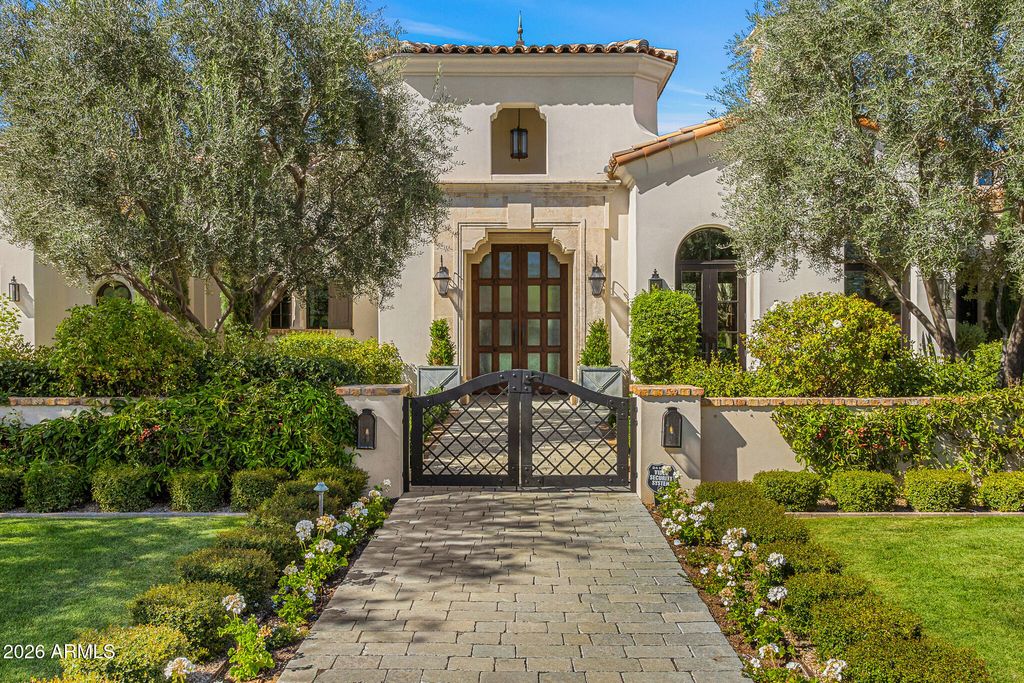 5858 E CABALLO Drive, Paradise Valley, AZ 85253