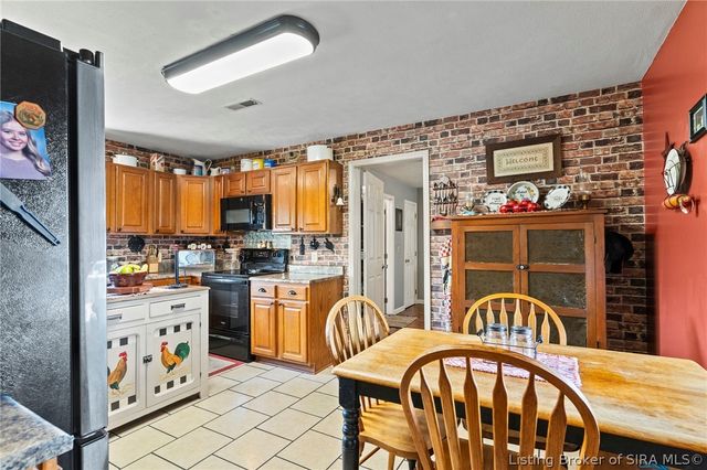5961 W State Road 56, Hanover, IN 47243