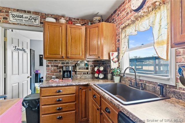 5961 W State Road 56, Hanover, IN 47243