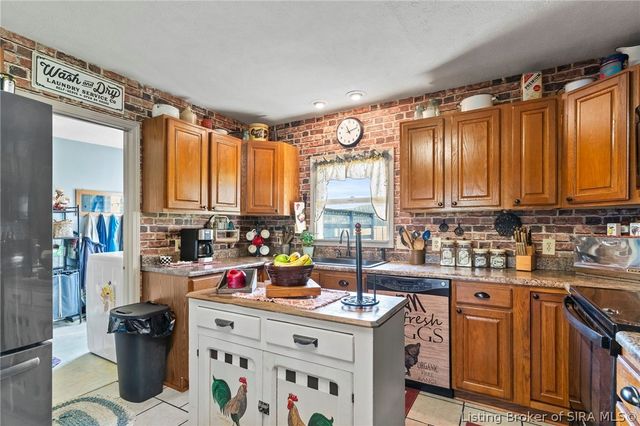 5961 W State Road 56, Hanover, IN 47243