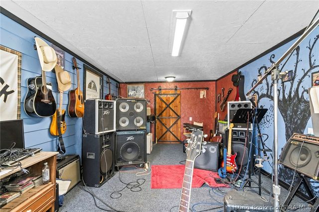 5961 W State Road 56, Hanover, IN 47243